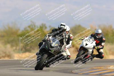 media/Nov-05-2022-SoCal Trackdays (Sat) [[f8d9b725ab]]/Turn 2 (1120am)/